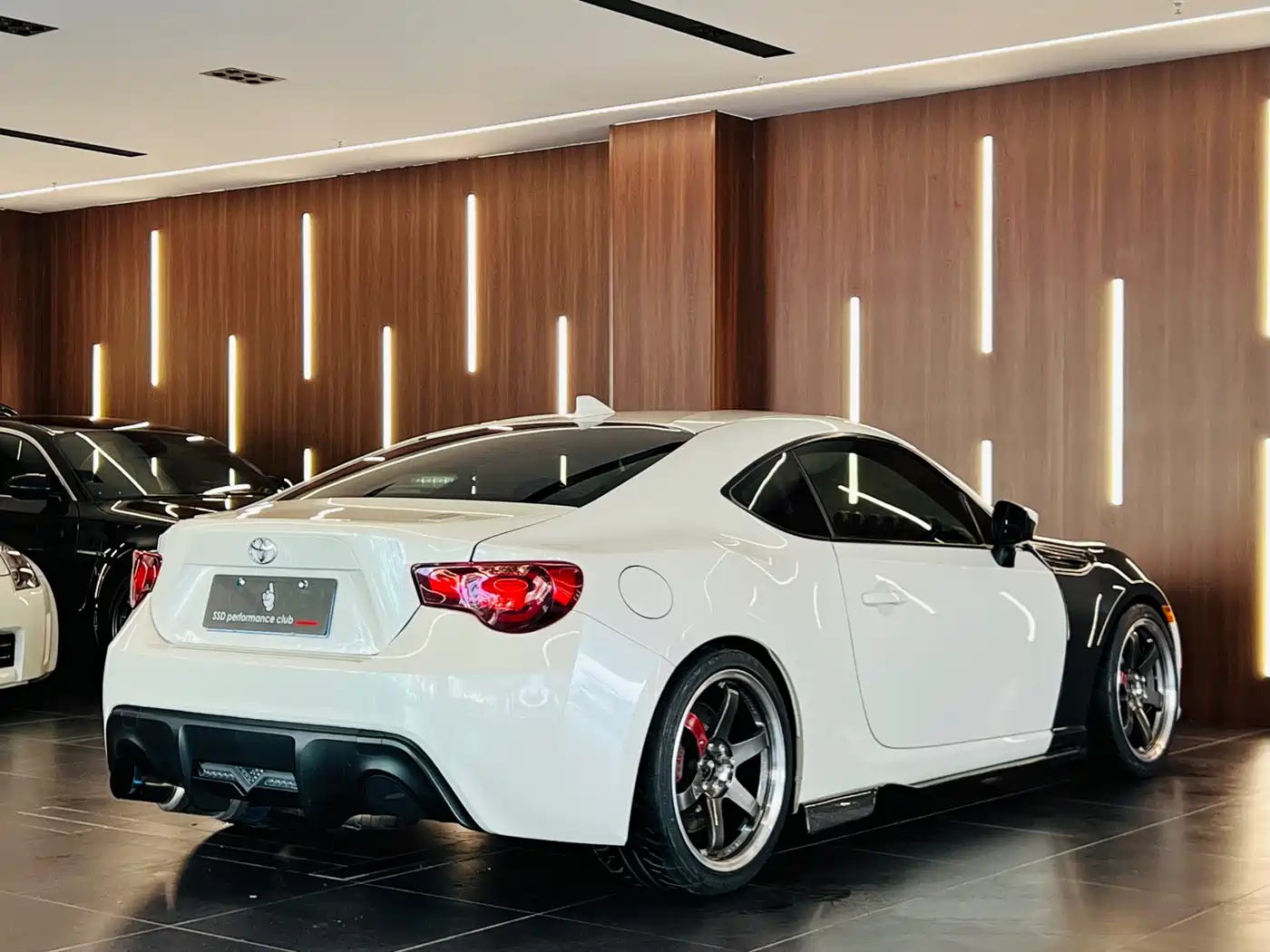 Toyota 86 2014 2.0L Manual Luxury фото 9