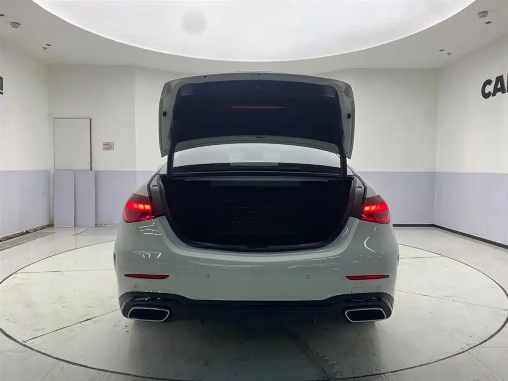 Mercedes-Benz C-Class 2025 C 260 L Night Sport Edition фото 29