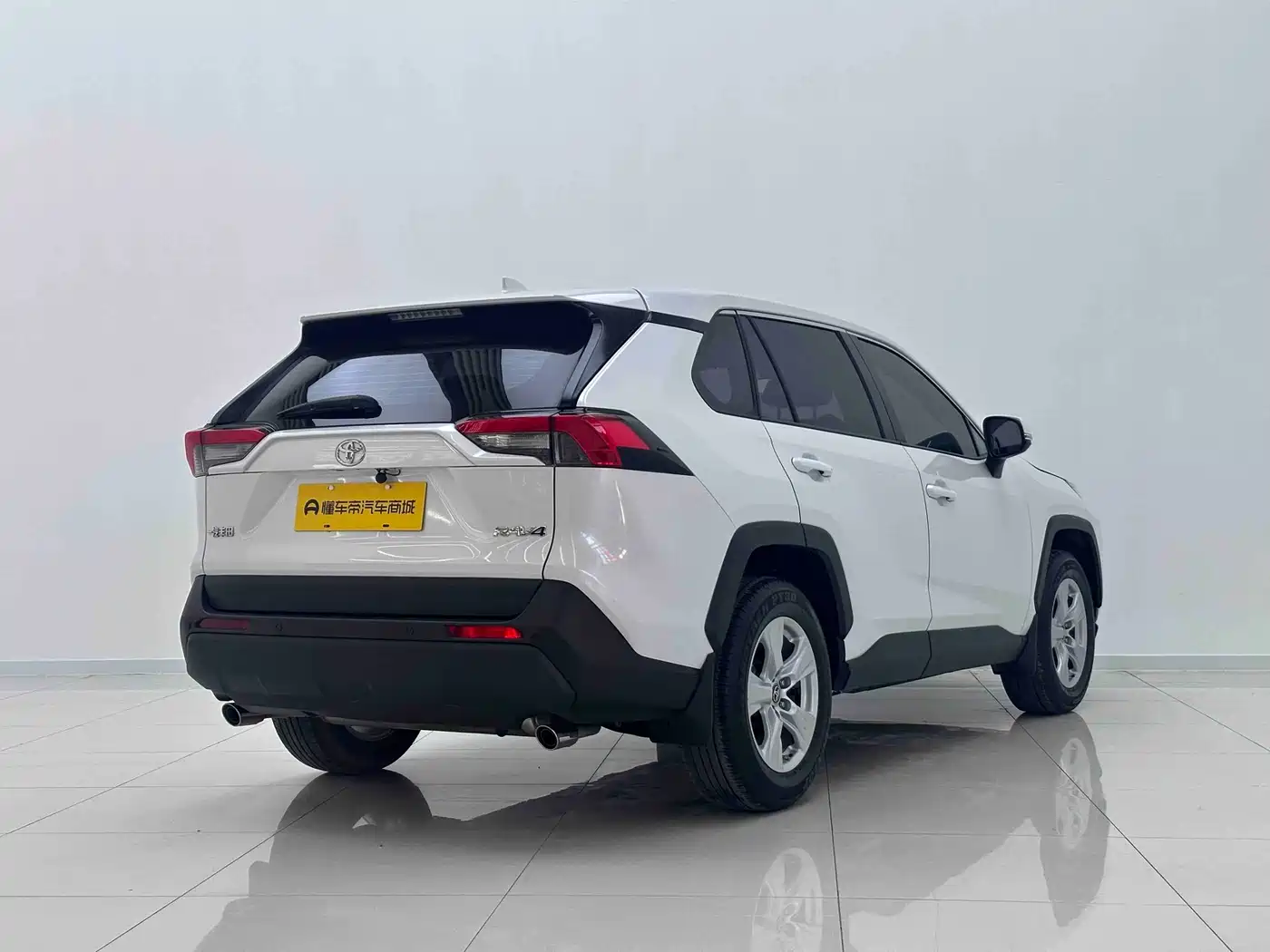 Toyota RAV4 Rongfang 2022 2.0L CVT 2WD Urban Edition фото 7