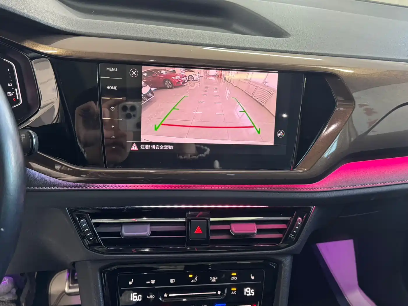 Volkswagen Tharu 2022 280TSI FWD Luxury Edition фото 13
