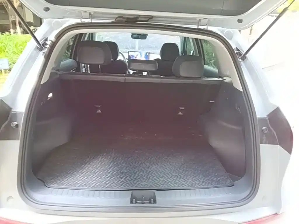 Geely Galaxy Galaxy E5 2026 2026 530km Voyager Edition