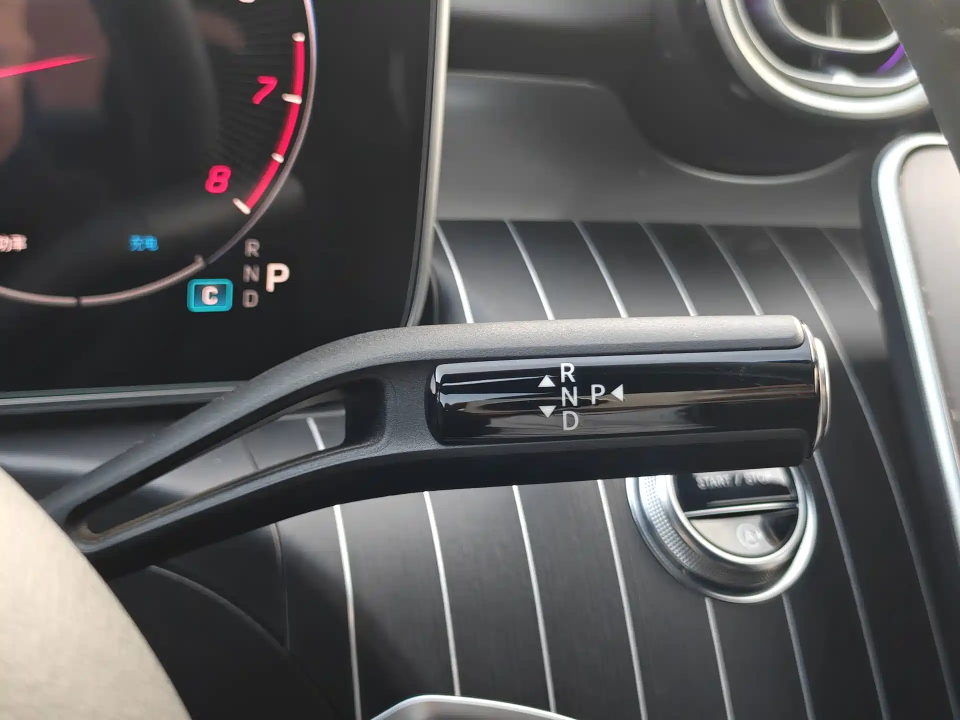 Фото 31 - Mercedes-Benz C-Class