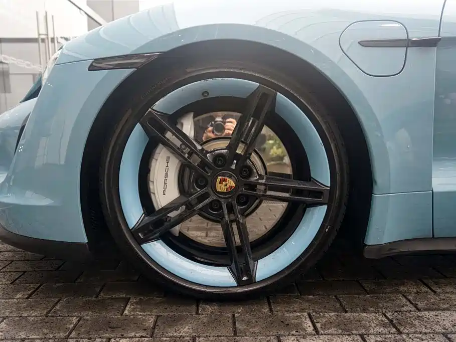 Porsche Taycan 2022 Taycan 4S фото 24