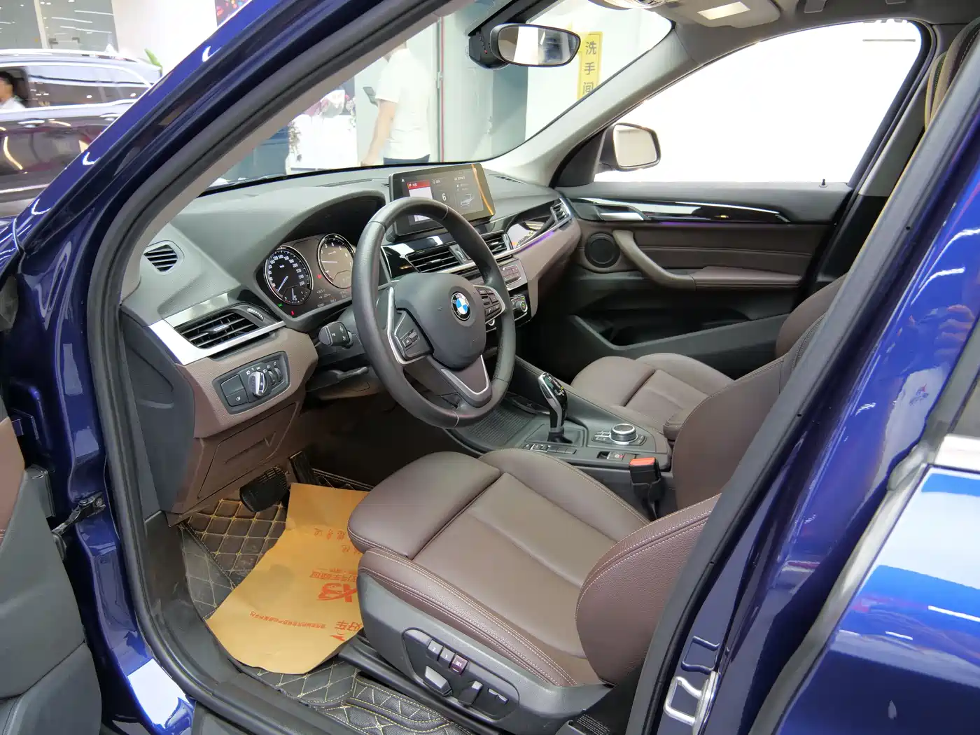 BMW X1 2020 sDrive25Li Leading Model фото 9