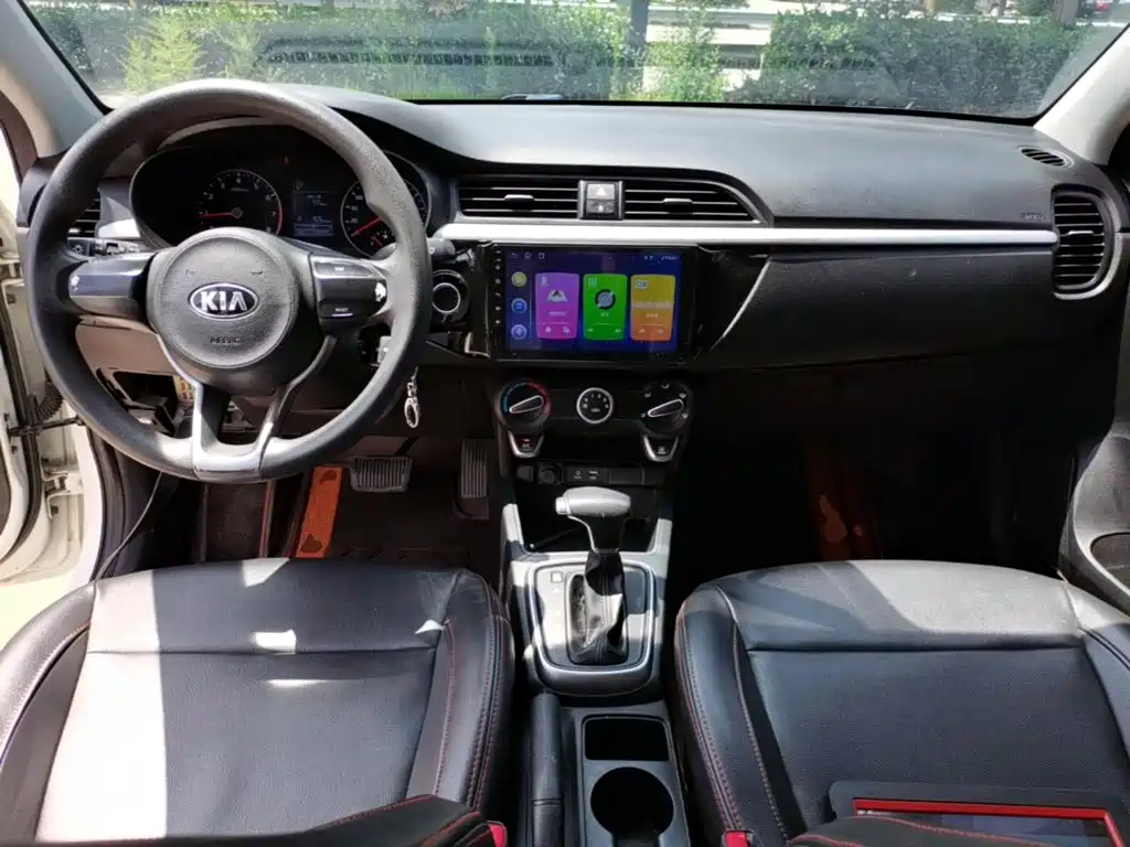 Kia K2 2017 2017 Sedan 1.4L AT GLS