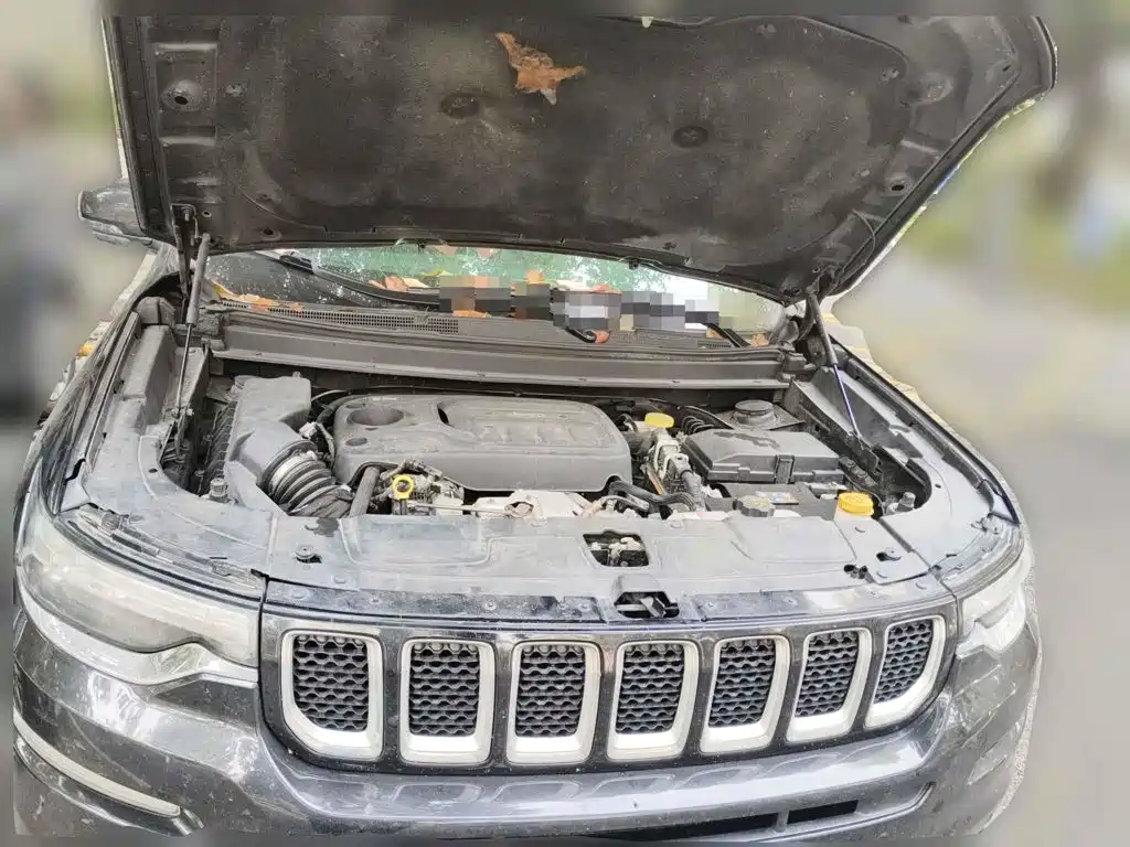 Фото 3 - Jeep Grand Commander