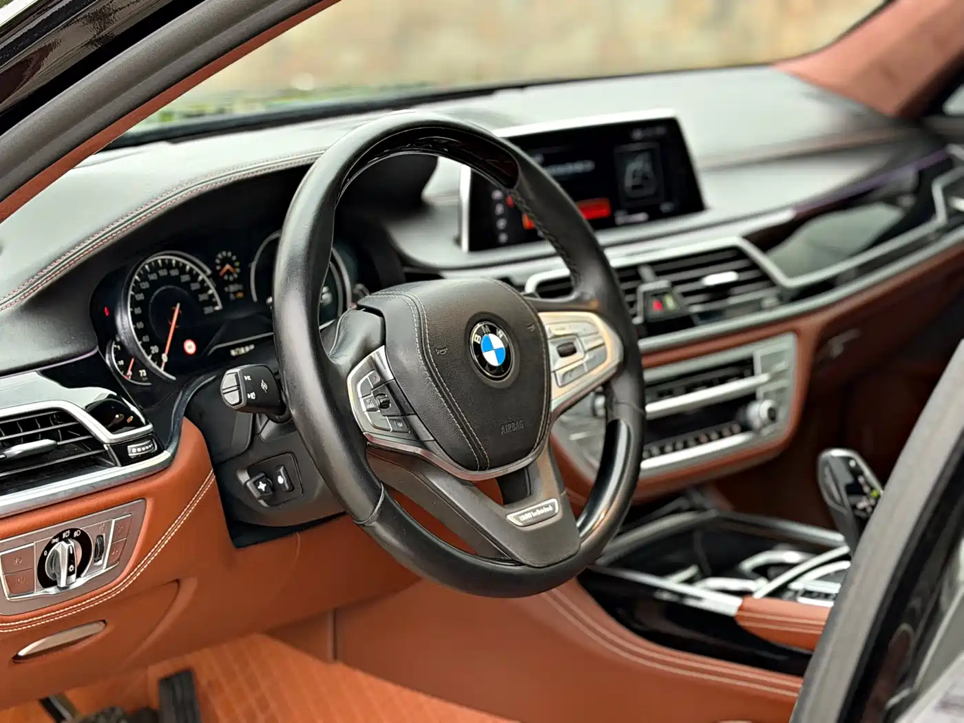 BMW 7 Series 2018 740Li xDrive Premium Type Excellence Package фото 4