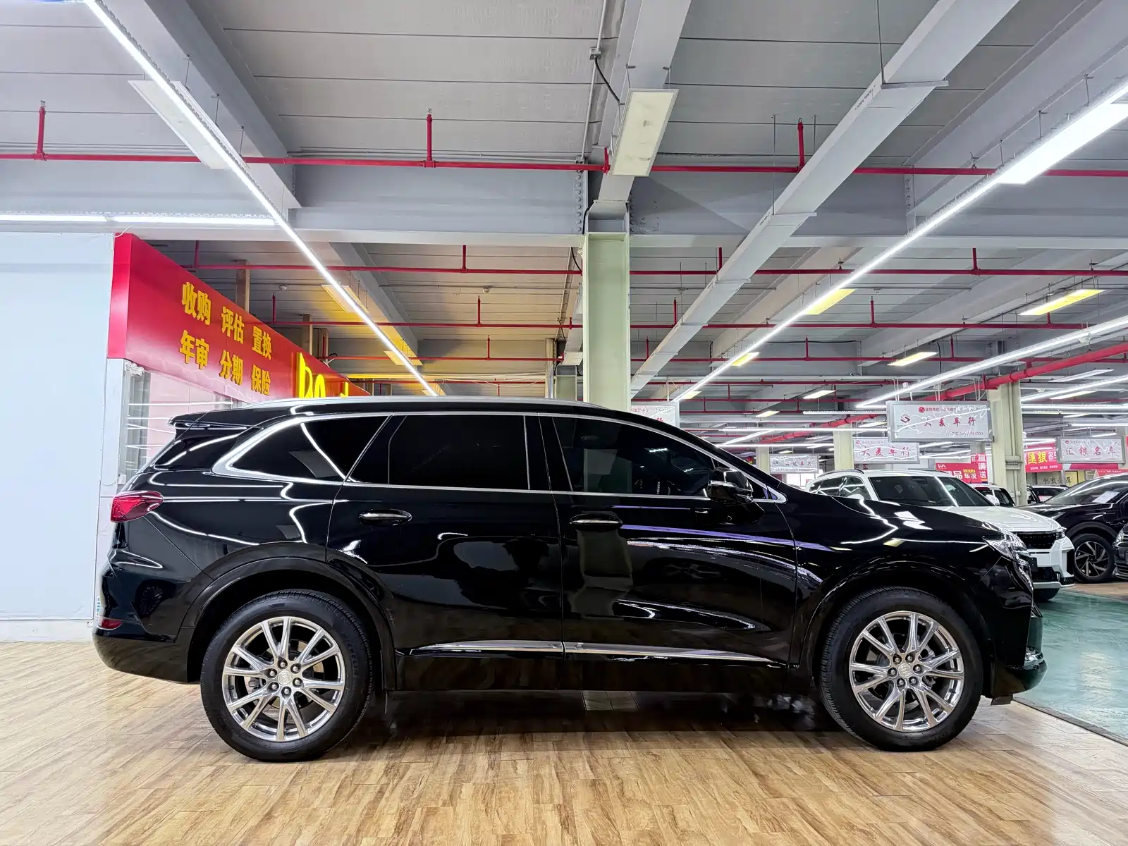 Фото 7 - Buick Enclave