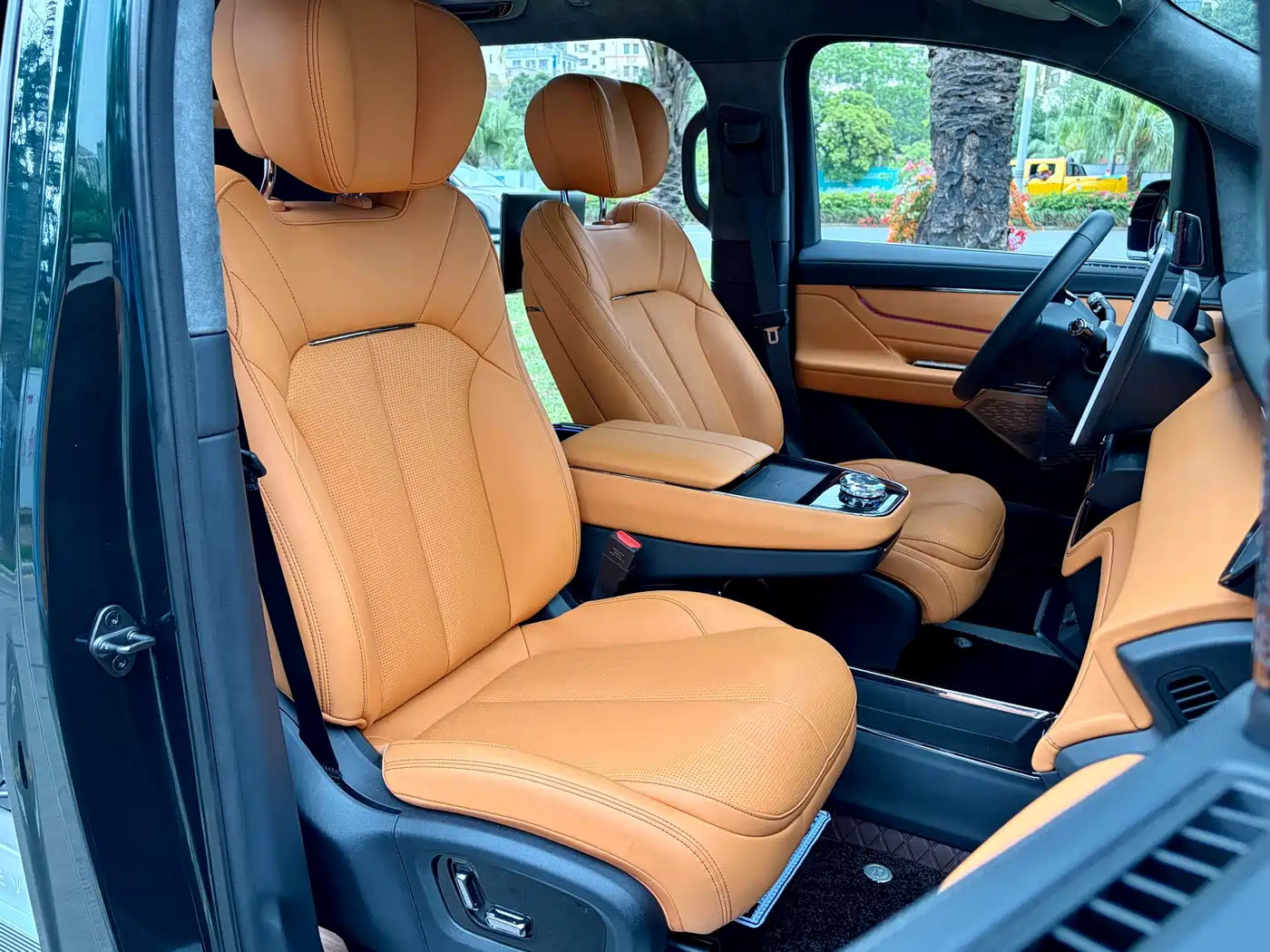 GEELY GALAXY WING TRUE L380