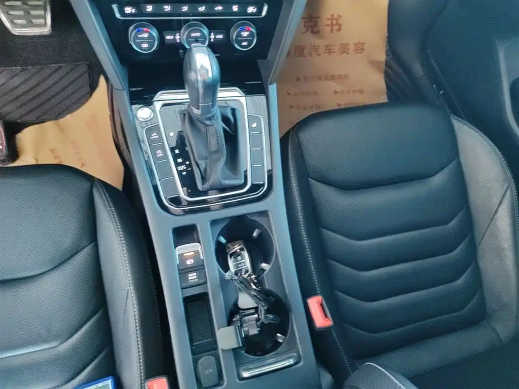 Volkswagen FAW-Volkswagen CC 2019 330TSI Charming Appearance (China V) фото 14