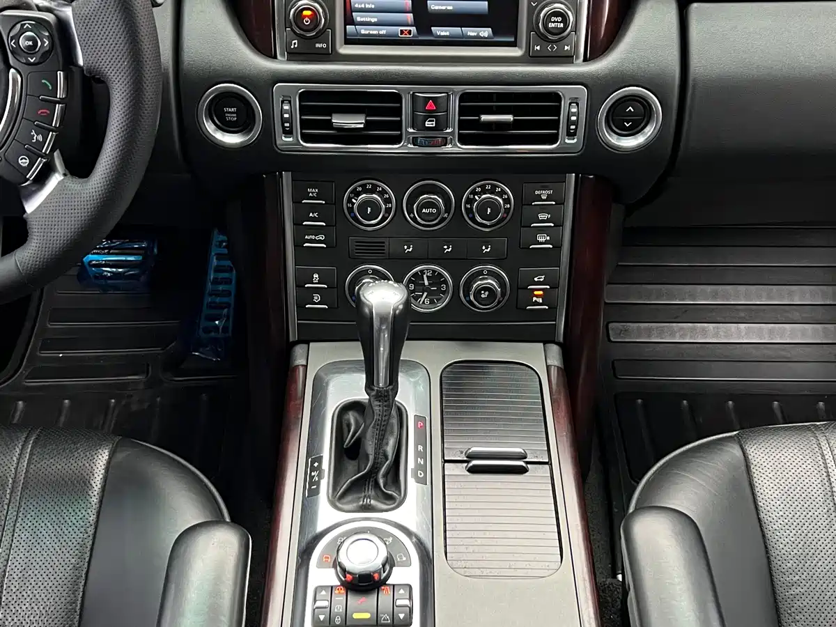 Land Rover Range Rover 2011 5.0 SC V8 фото 18