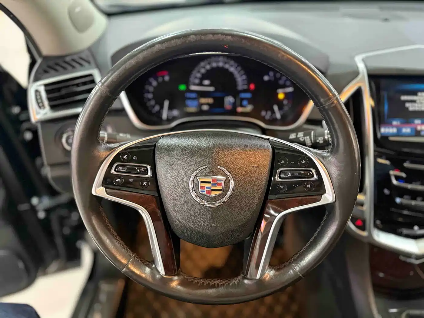 Cadillac SRX 2015 3.0L Elite фото 6