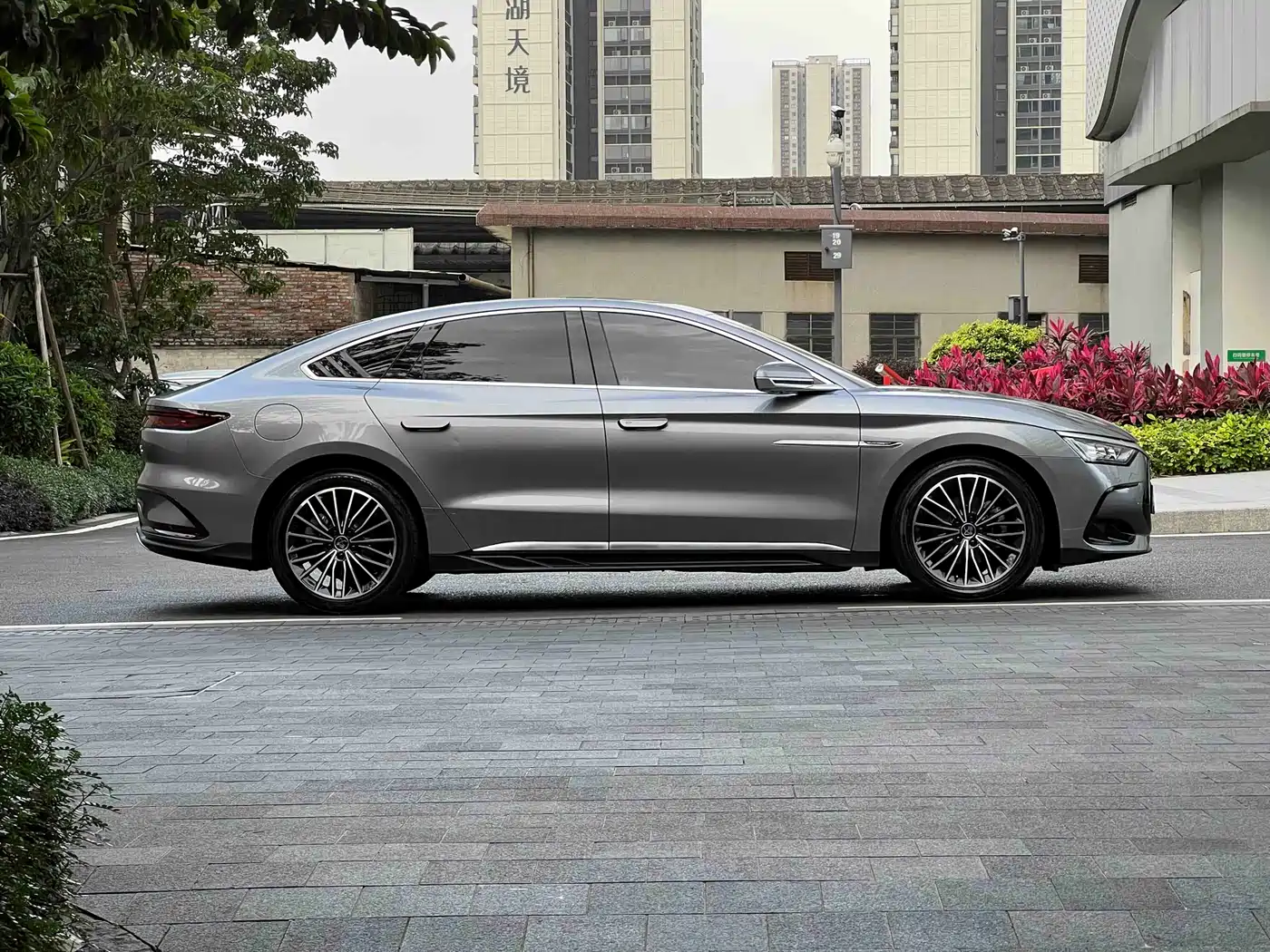 BYD HAN