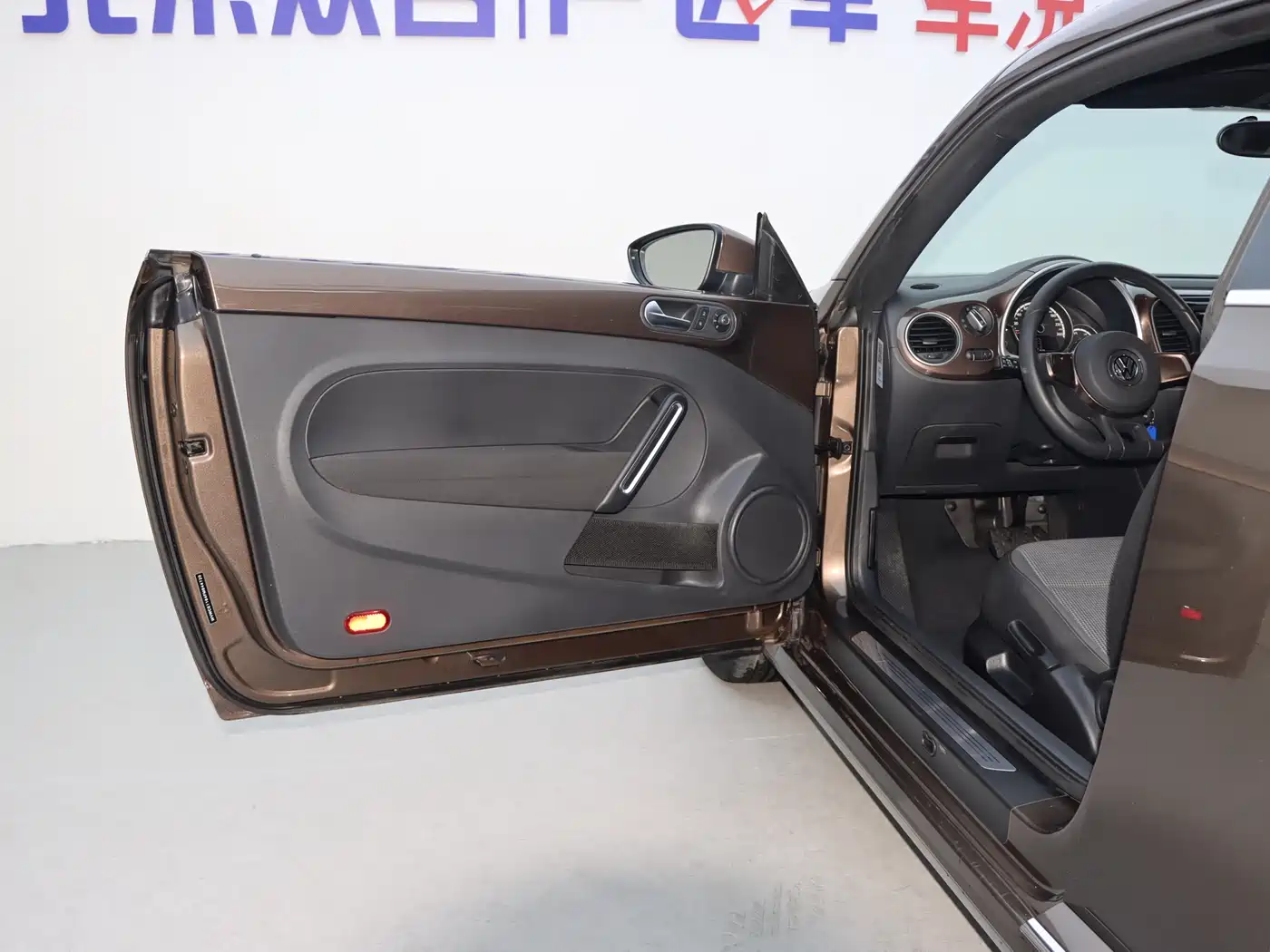 Volkswagen Beetle 2015 180TSI фото 18