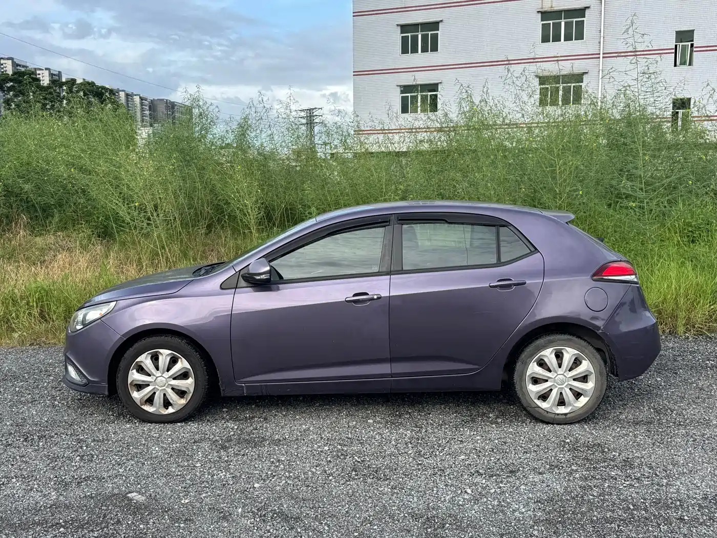 MG MG5 2013 2012 1.5L Automatic Luxury Edition