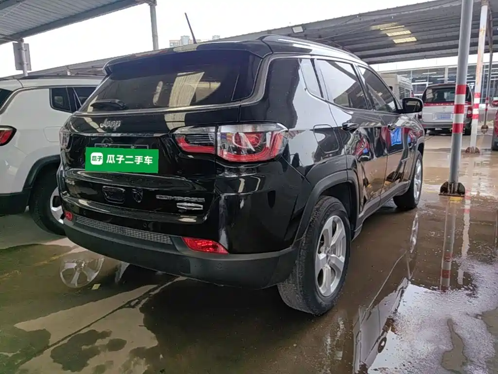 Фото 7 - Jeep Compass
