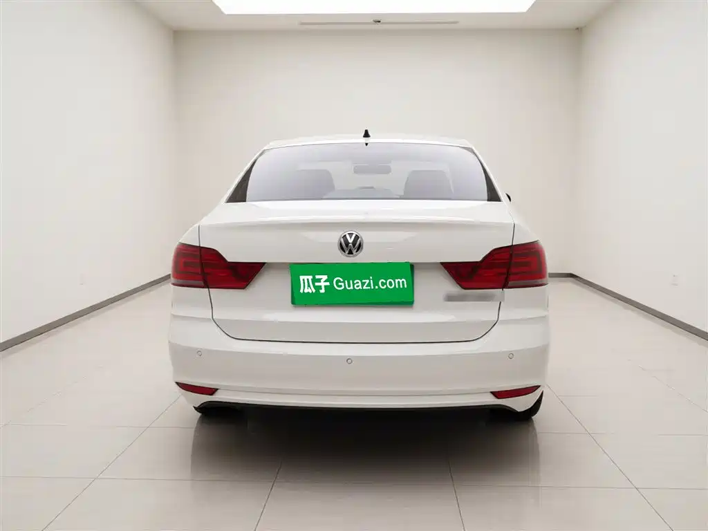 Volkswagen Santana 2018 1.5L Automatic Comfort Edition фото 4