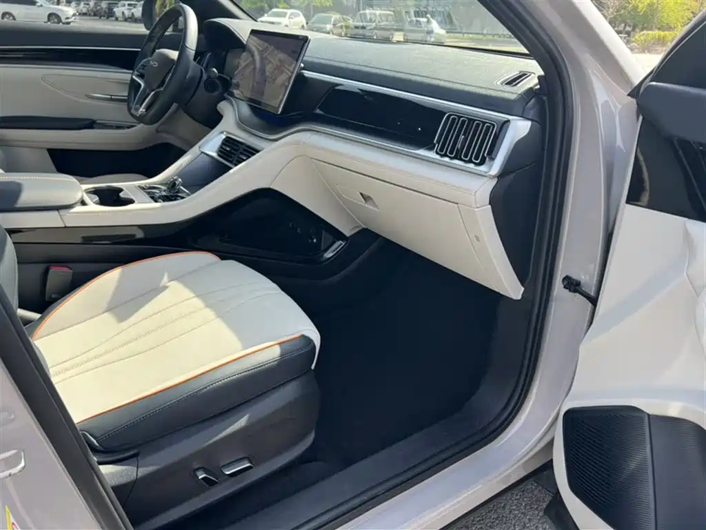 BYD Song PLUS PHEV 2023 Champion Edition DM-i 110KM Flagship PLUS фото 23