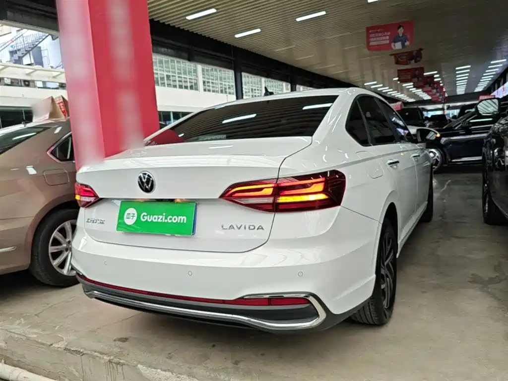 Volkswagen Lavida 2024 Model 1.5L Automatic 5 Million Edition фото 7
