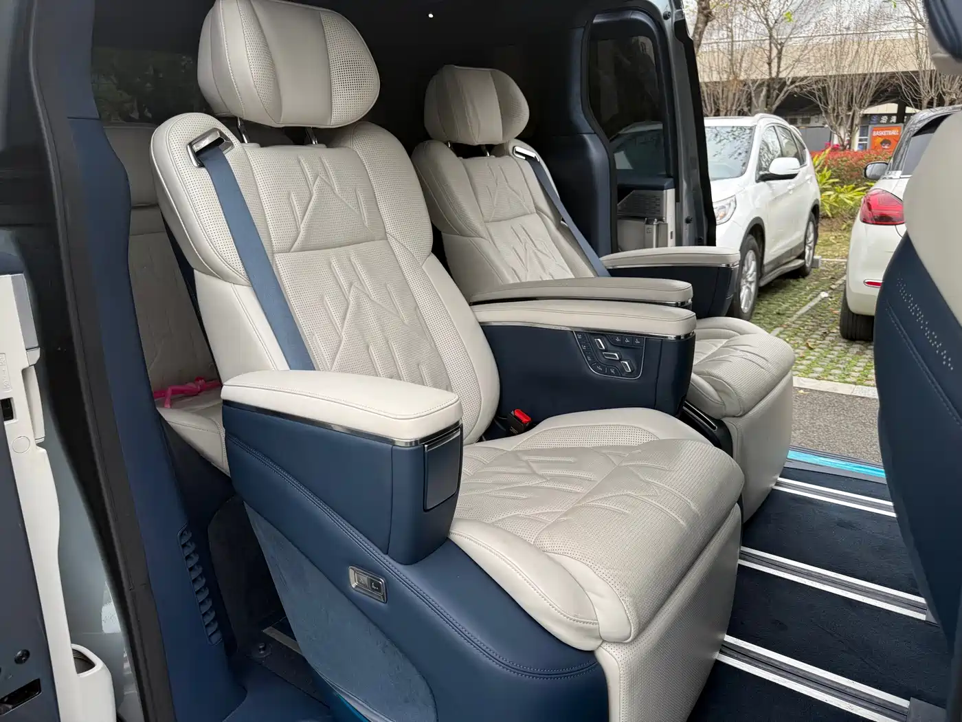 ZEEKR EXTREME KRYPTON 009