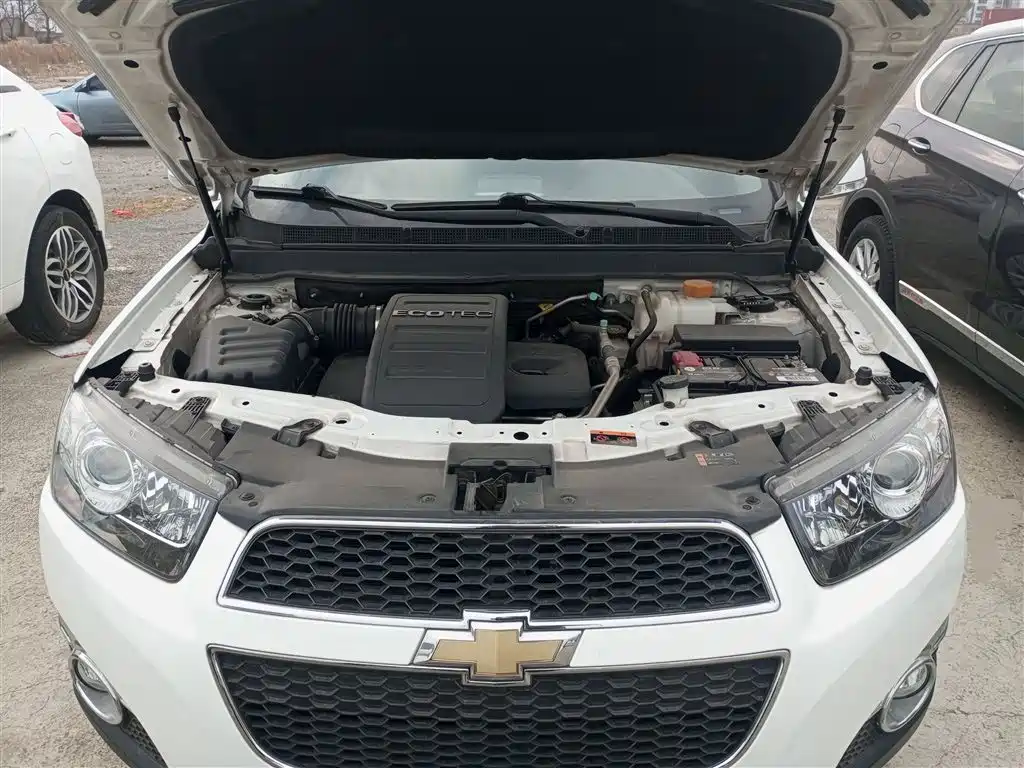 Chevrolet Captiva 2014 2.4L 4WD Flagship 7-seater фото 16
