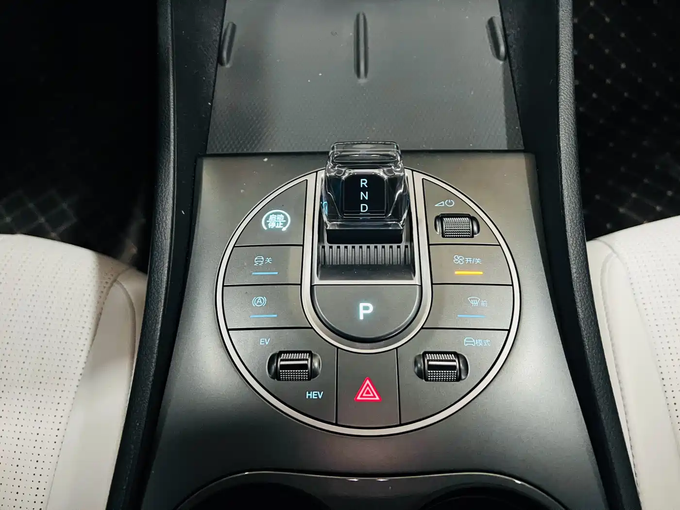 BYD Hai Bao 05 DM-i 2025 DM-i Smart Drive Edition 55KM Luxury фото 12