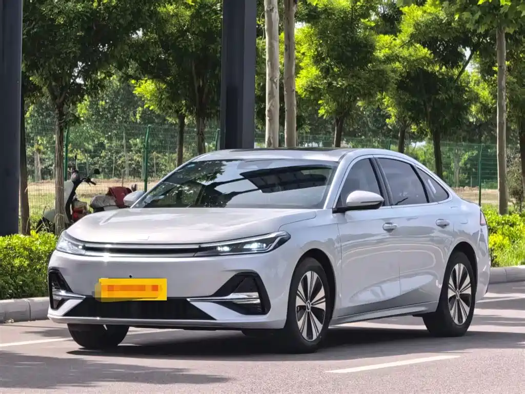Geely Galaxy Galaxy A7 2025 EM-i 150km Premium Edition