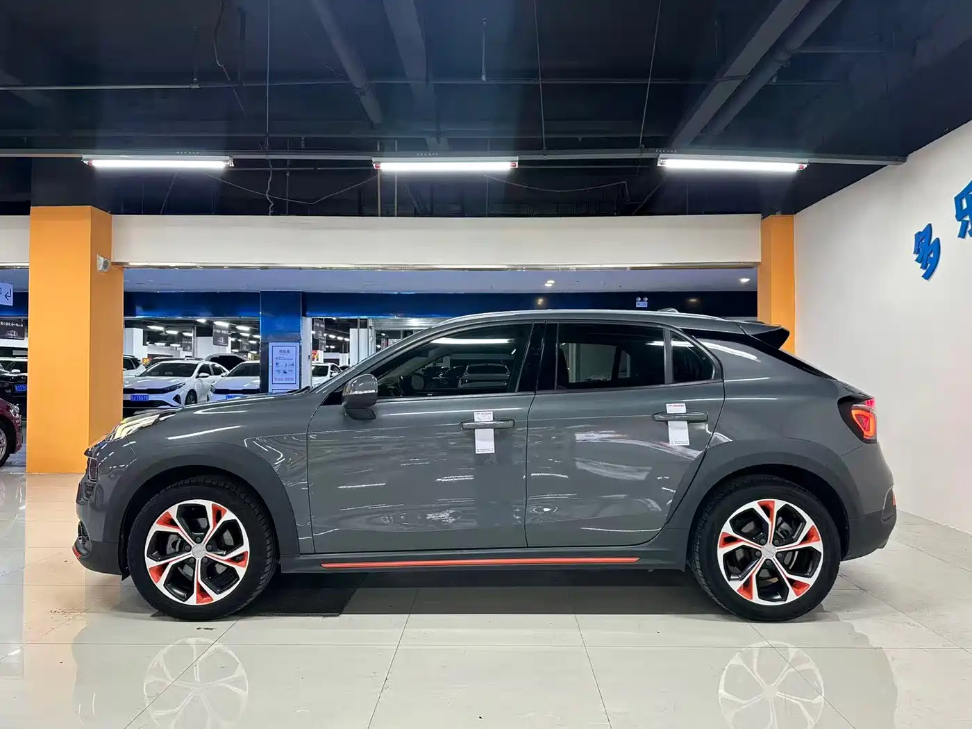 Lynk & Co 02 2020 1.5T DCT 2WD Shine Edition фото 9