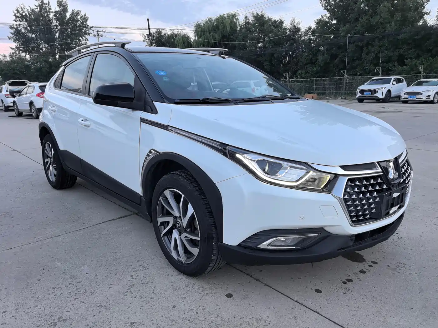Luxgen U5 SUV 2018 2017 1.6L CVT Celebrity Edition