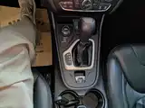 Фото 14 - Jeep Cherokee