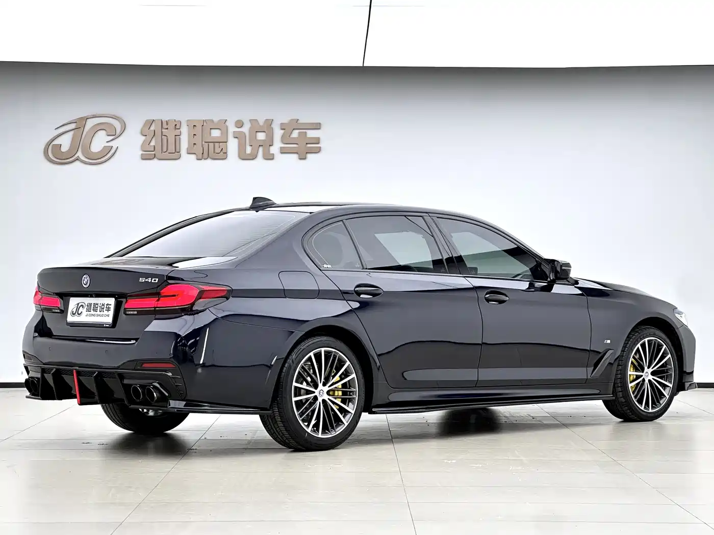 BMW 5 Series 2022 Facelift 530Li Leading M Sport Package фото 15