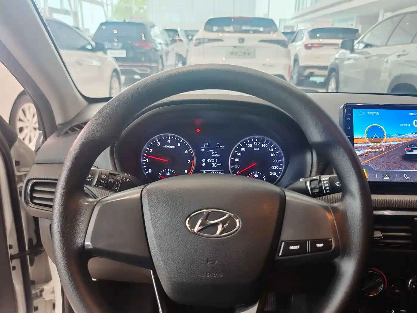 Hyundai Elantra 2018 1.6L Automatic Pleasing Edition GL China VI фото 7