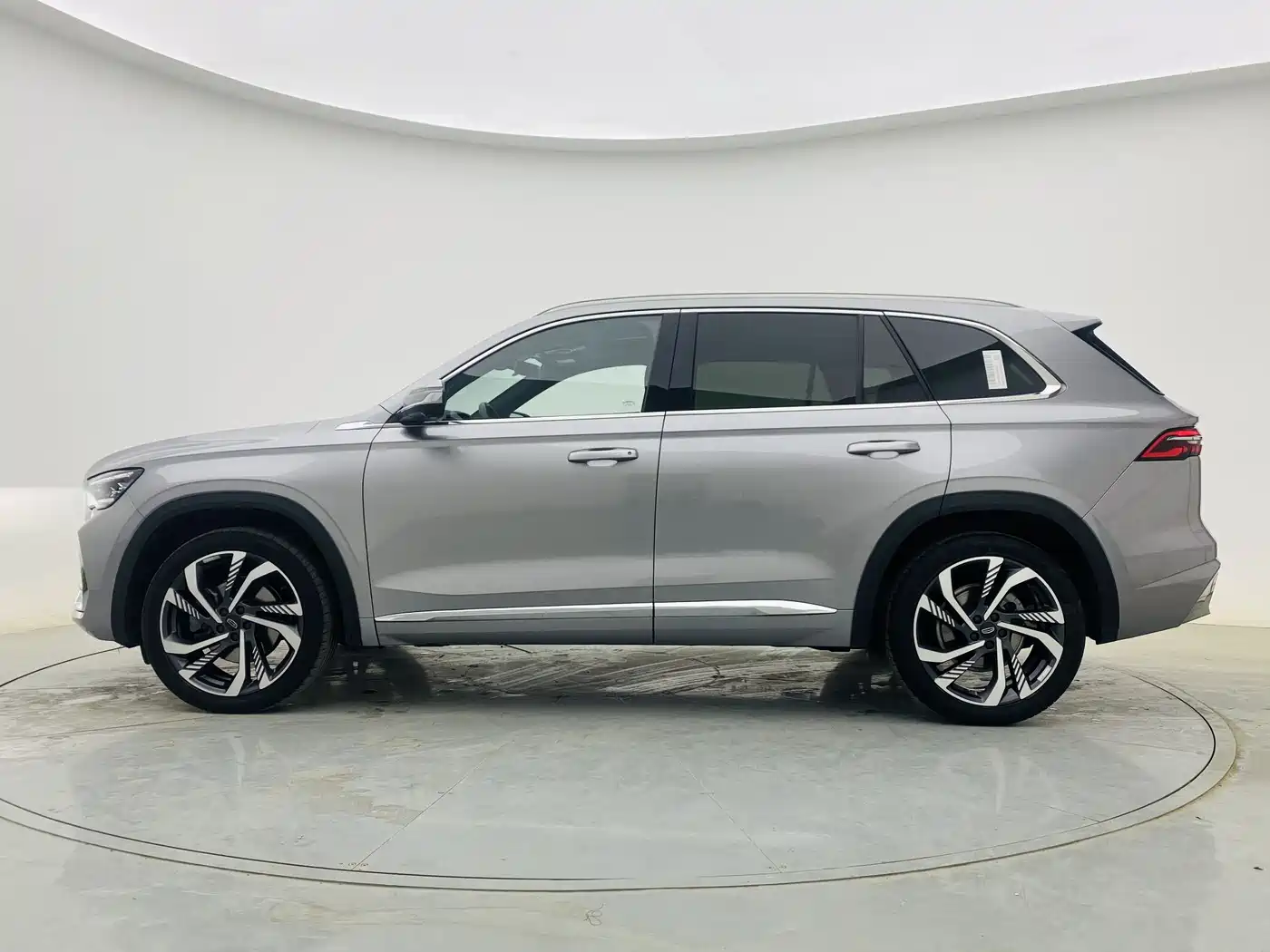 GEELY XINGYUE L