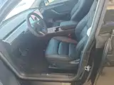 Photo 15 - Tesla Model Y