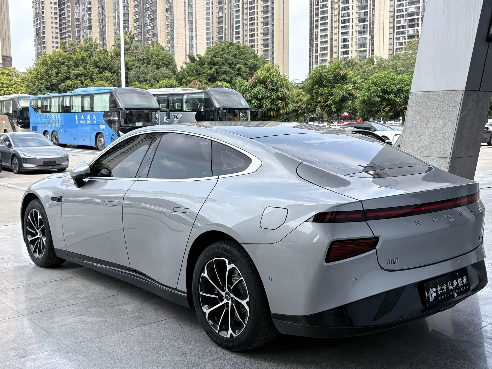 Фото 7 - XPeng P7