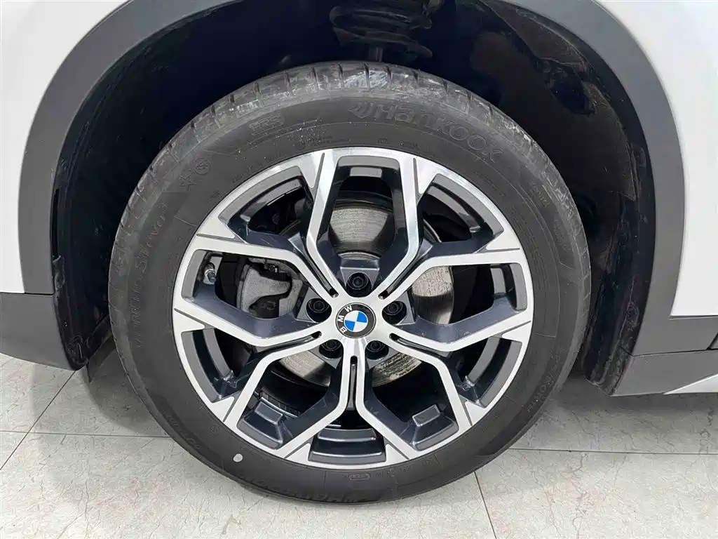 BMW X1 2022 sDrive20Li Fashion фото 19