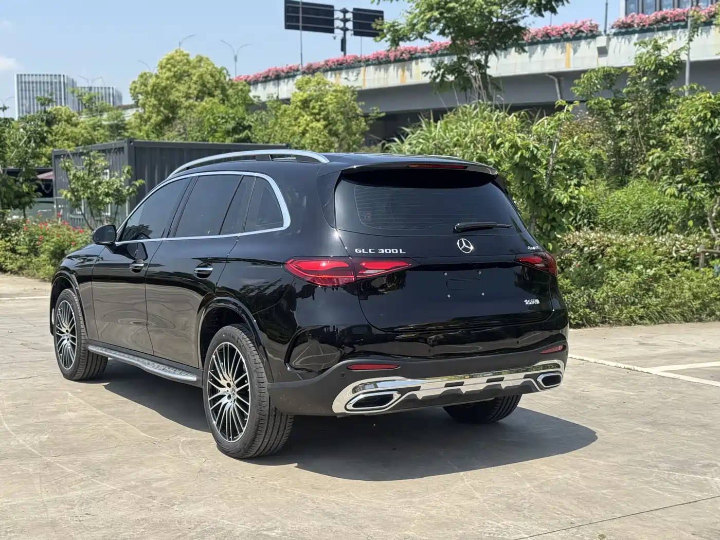 Mercedes-Benz GLC 2026 GLC 300 L 4MATIC Luxury 5-Seater фото 12