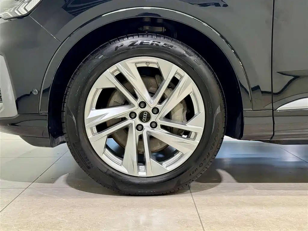 Audi Q7 2023 45 TFSI quattro S line Sport фото 10