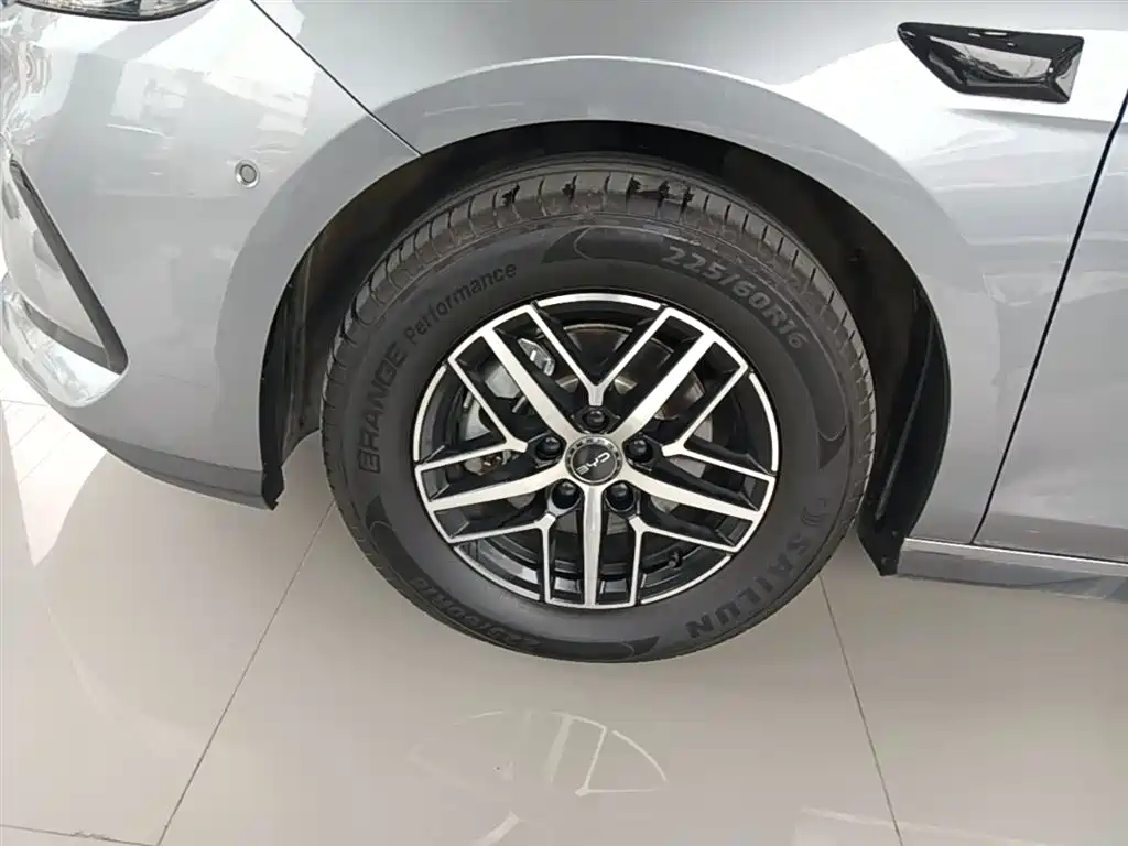 BYD Hai Bao 05 DM-i 2025 DM-i Smart Driving Edition 120KM Flagship фото 23