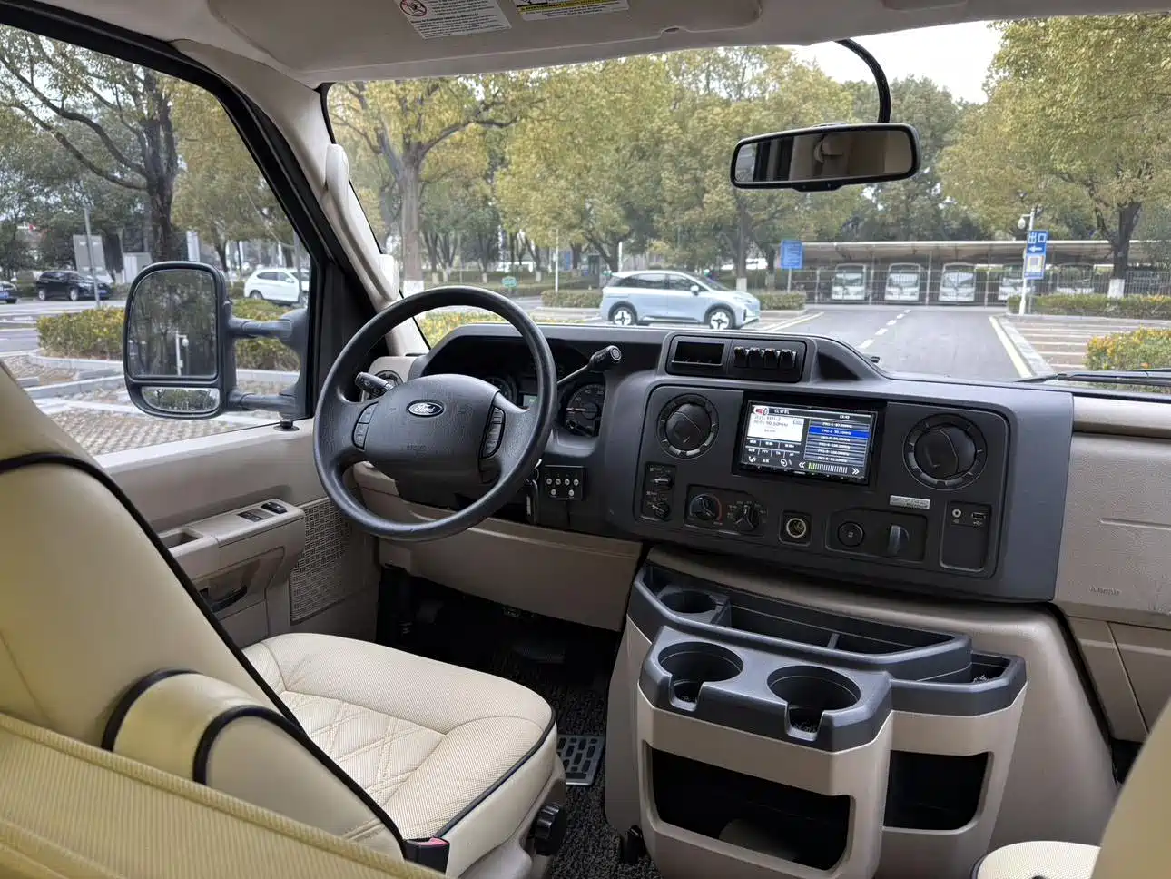 Ford E350 2012 2011 5.4L Standard Yacht Edition