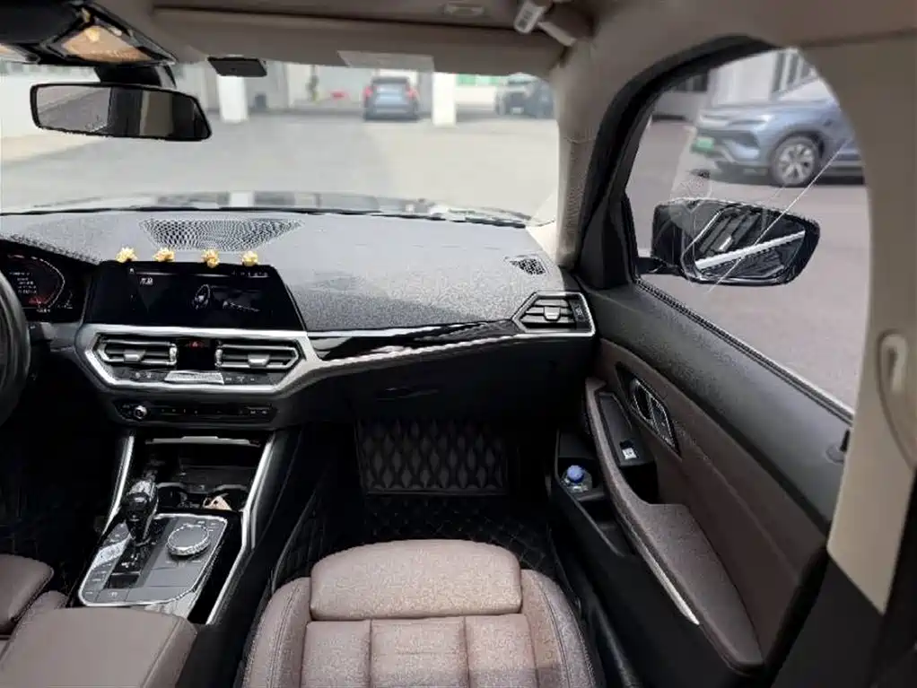 BMW 3 Series 2021 320Li M Sport Package фото 5