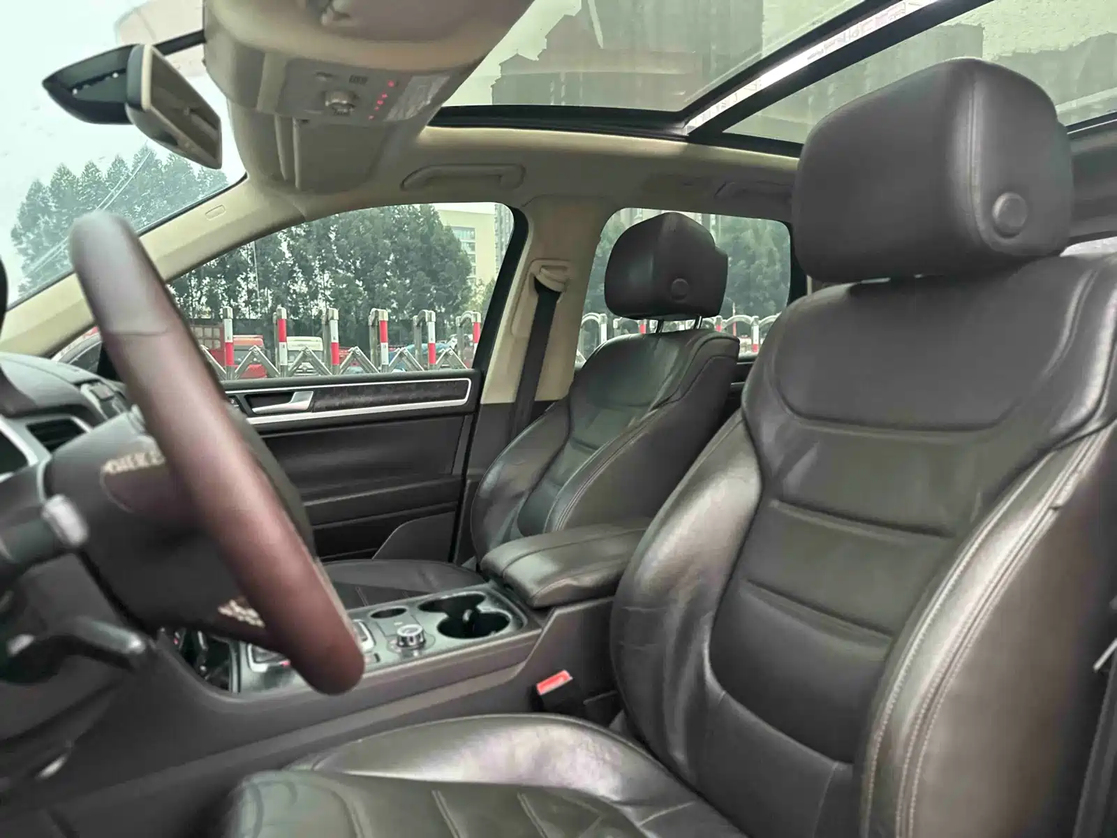 صورة 11 - Volkswagen Touareg