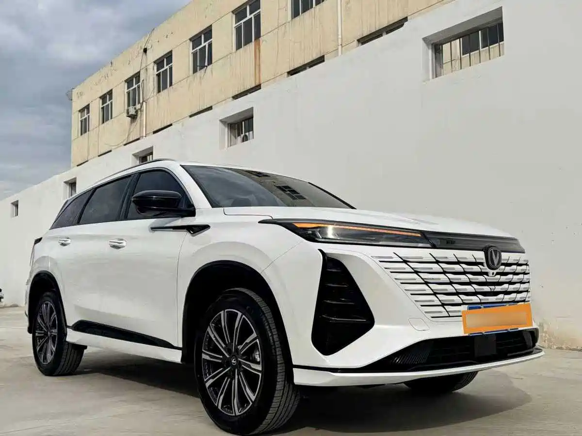 Фото 2 - Changan CS75 PLUS