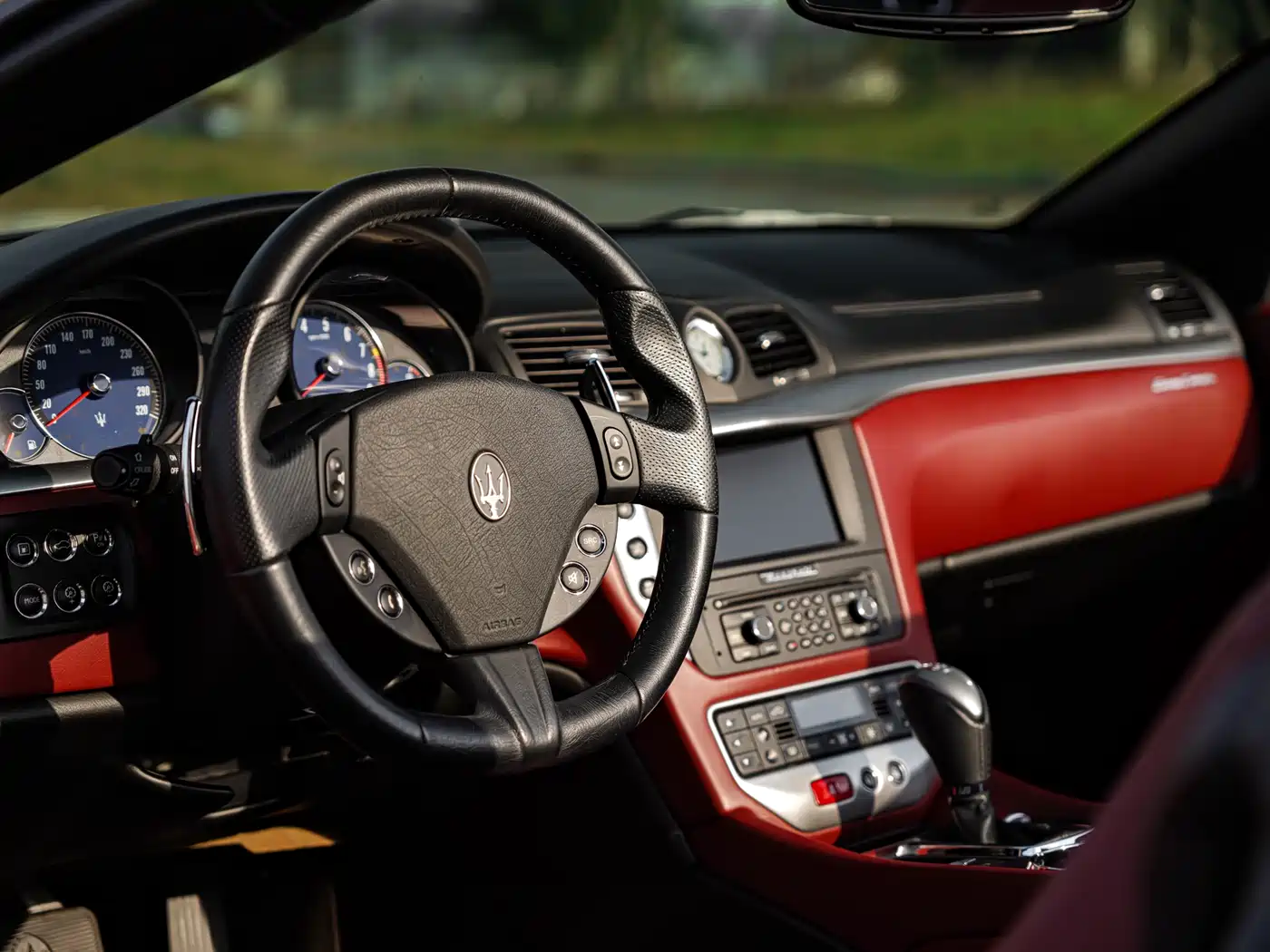 Maserati GranCabrio 2012 4.7L Sport фото 10