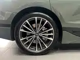 Фото 23 - Audi A6L e-tron