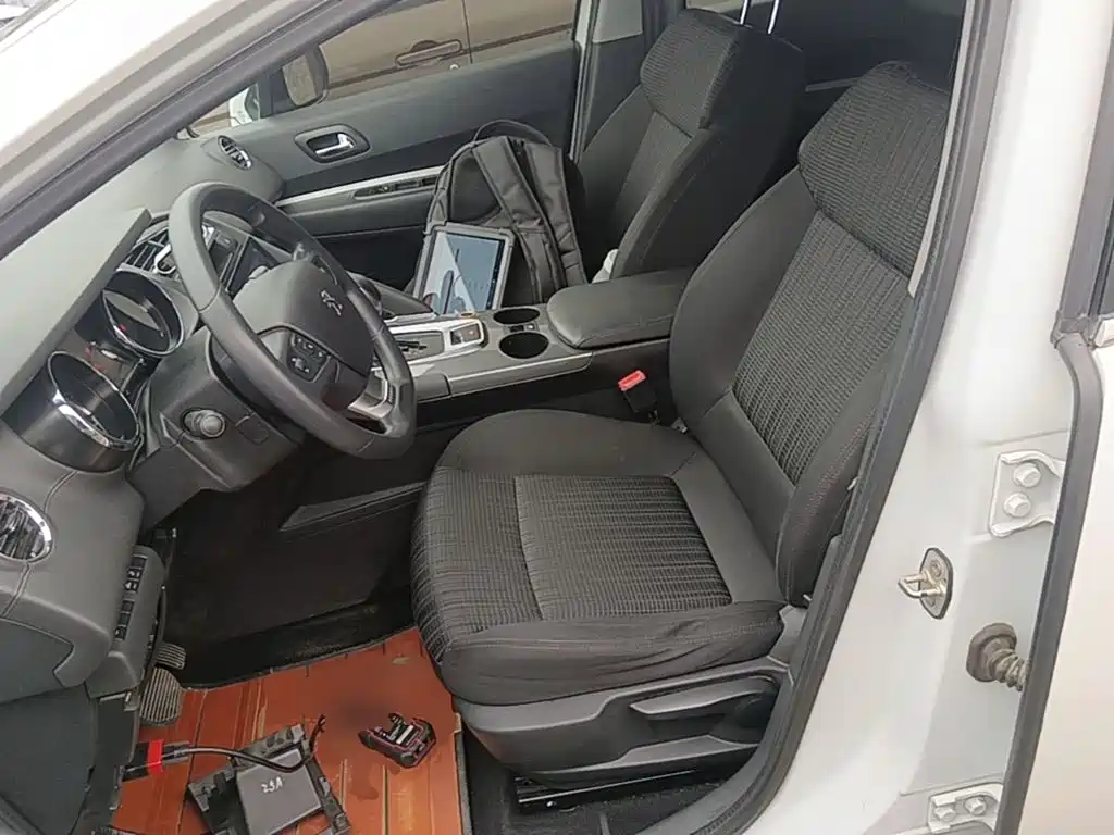 صورة 15 - Peugeot 3008