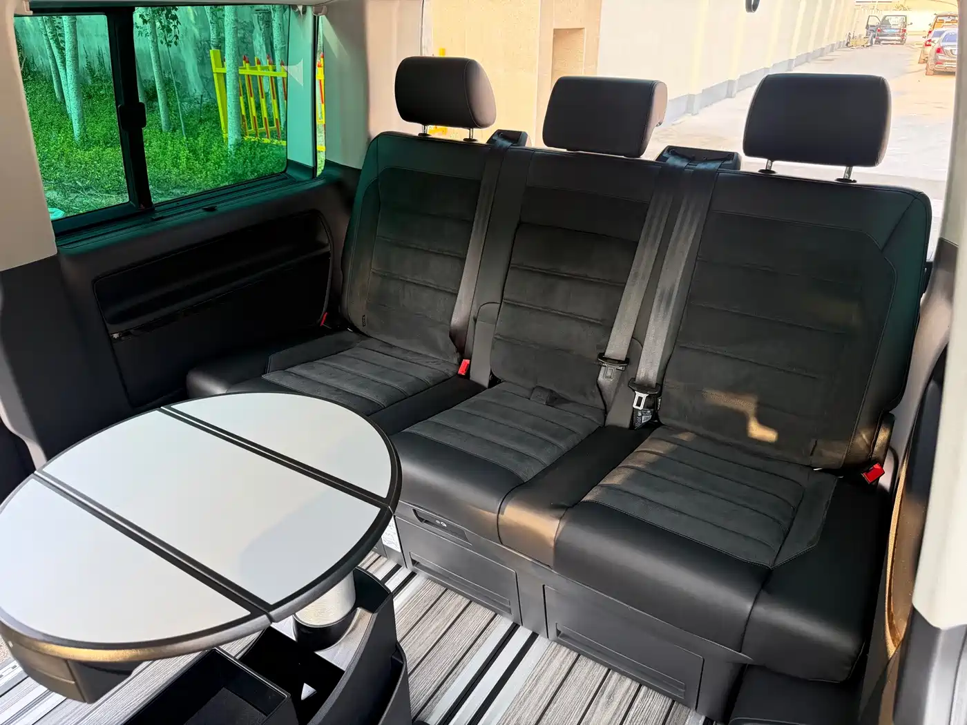 Volkswagen Multivan 2019 2018 2.0TSI 4WD Explorer Edition 7-Seater