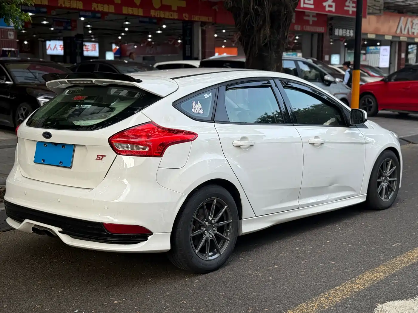 Ford Focus 2018 2018 Hatchback Classic 1.6L Automatic Comfort Smart Edition