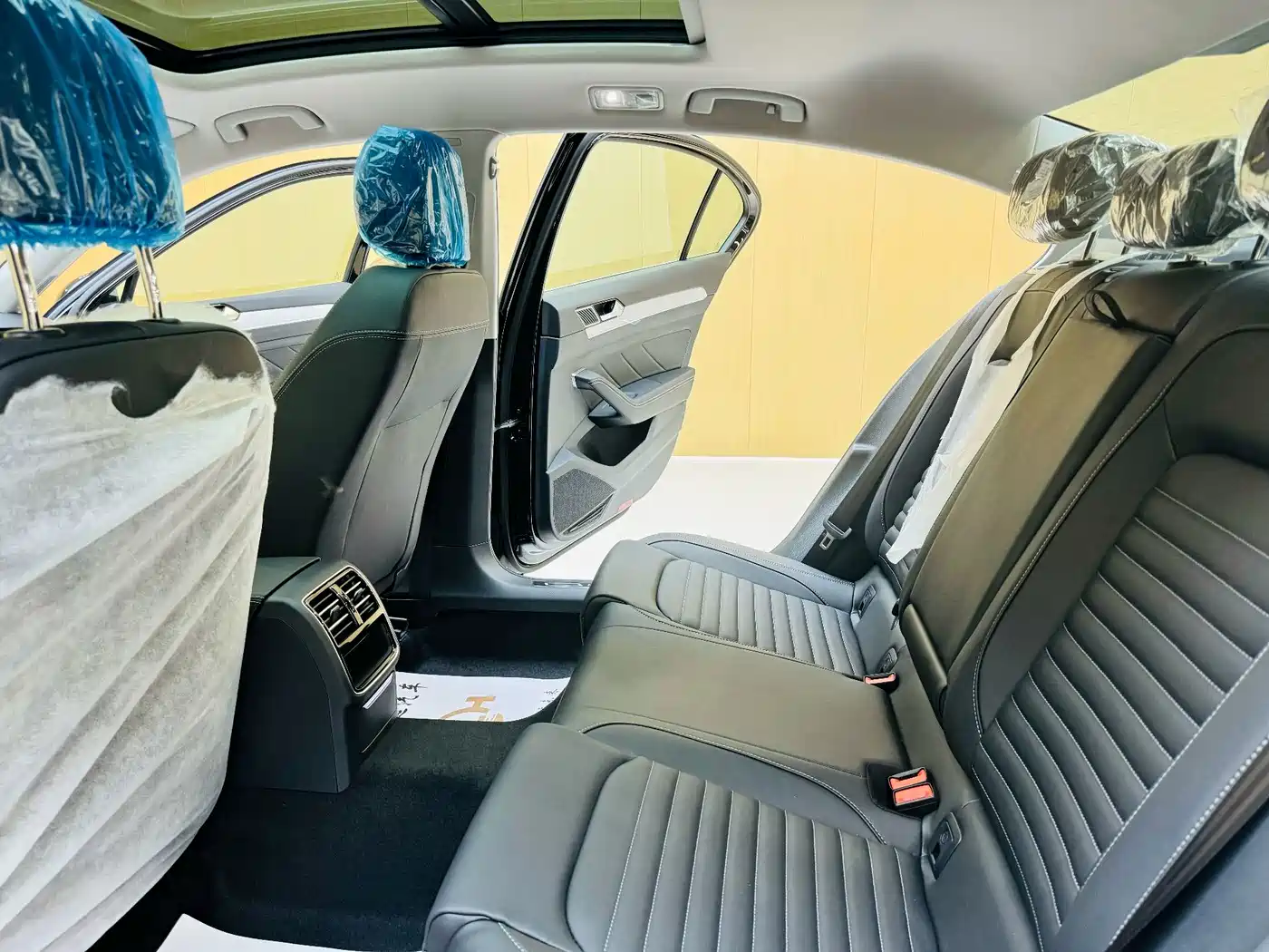 Volkswagen Magotan 2026 2023 2 Million Units Commemorative Edition 280TSI DSG Comfort