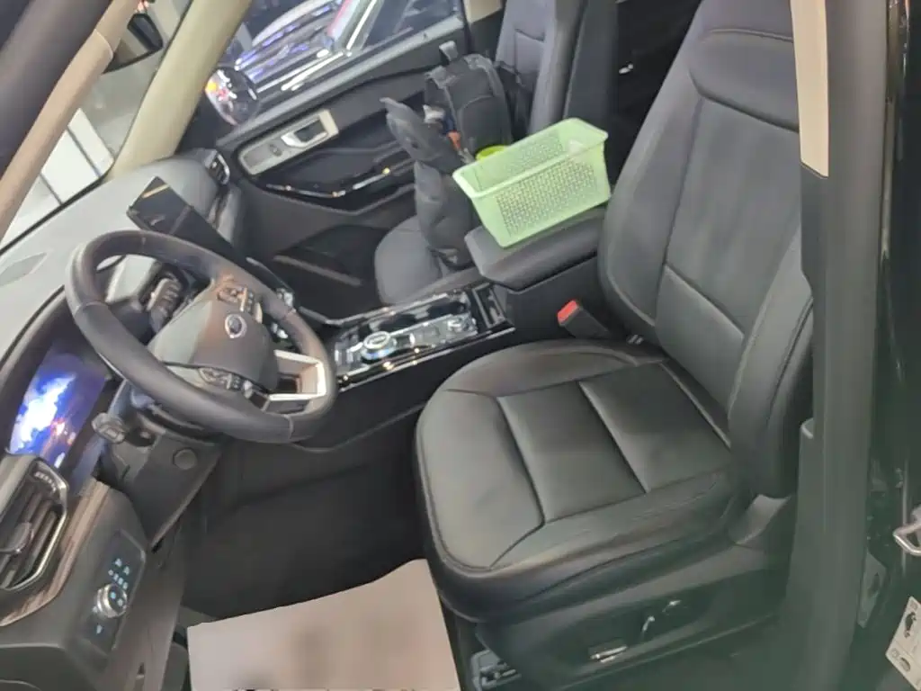 Ford Explorer 2020 2020 EcoBoost 285 AWD Titanium Edition 6-Seater